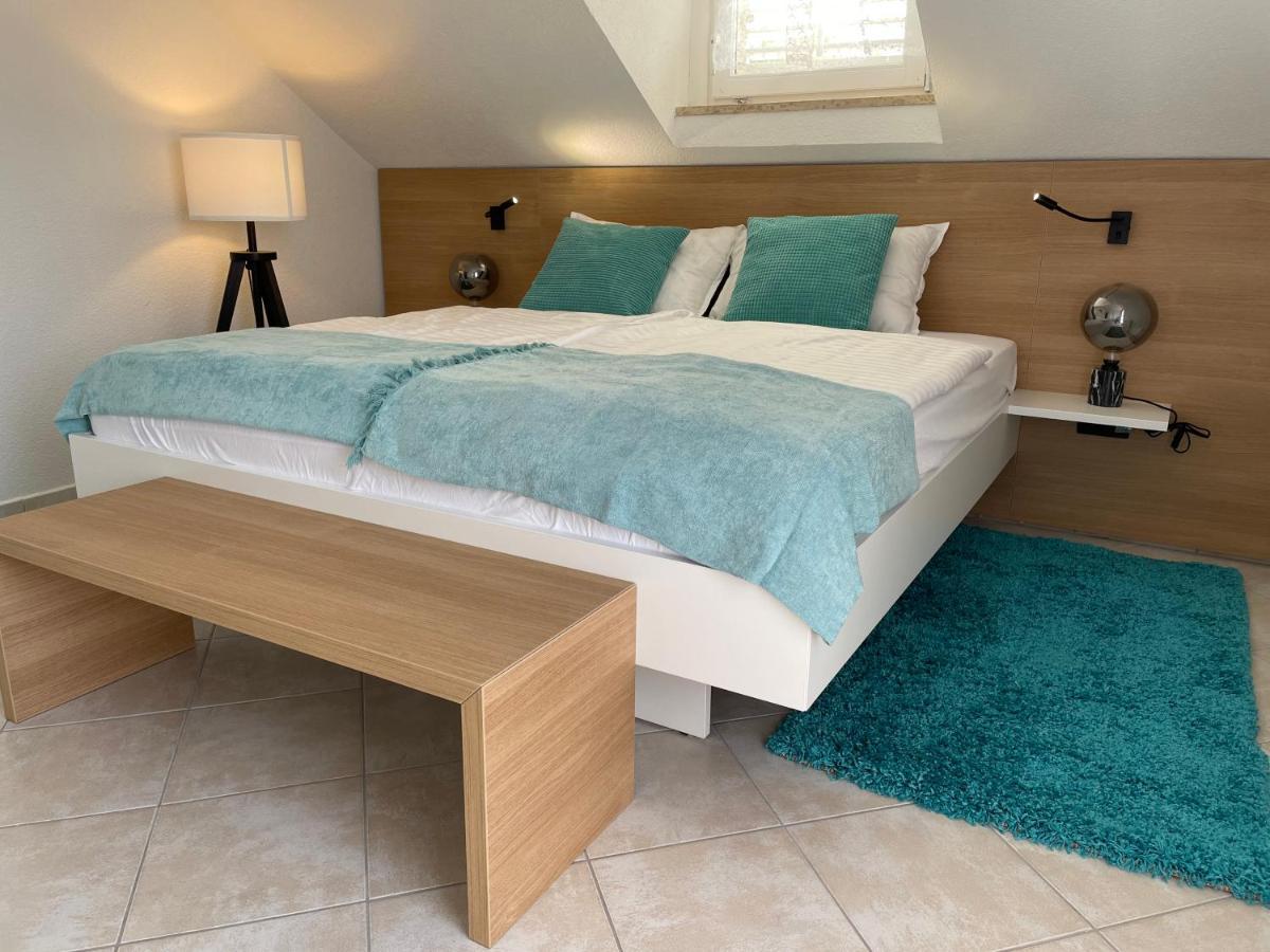 Holiday Home "Mala Kuca " With Heated Pool Pula Extérieur photo